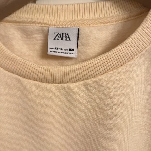Zara Cream Sweatshirt size 13-14 Kids - Picture 2 of 3
